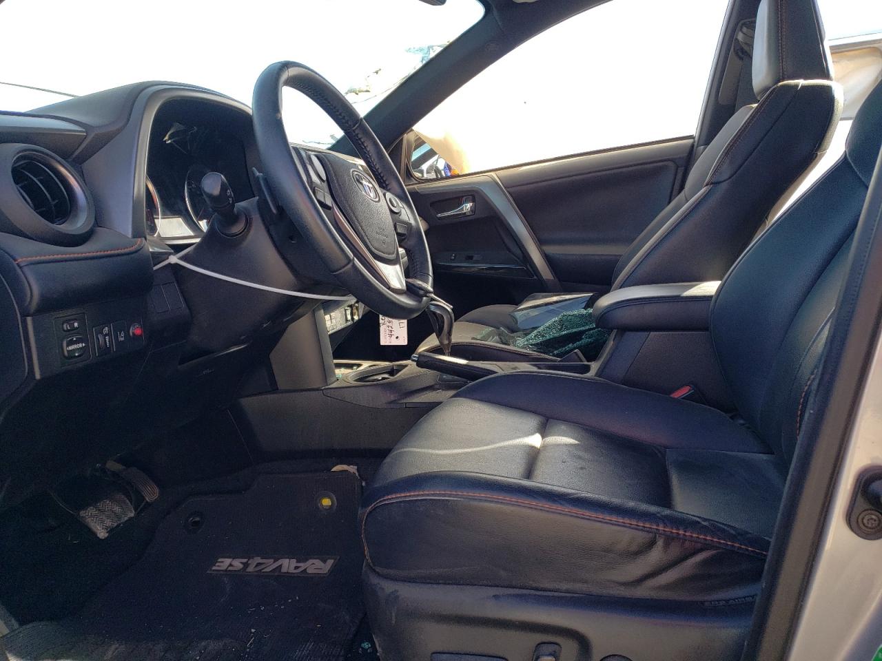 2017 Toyota RAV 4 - Image 7