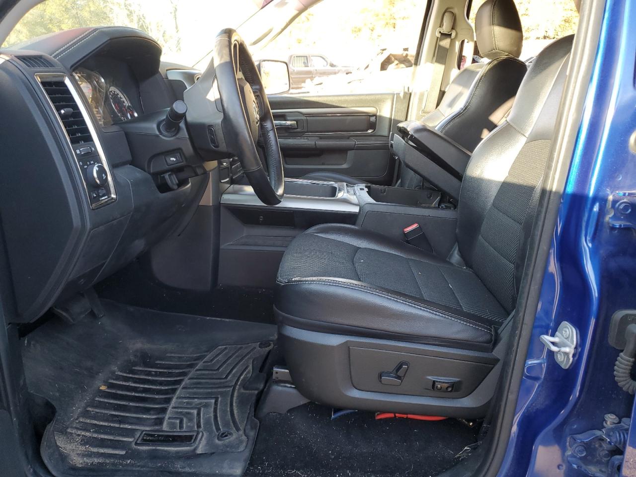 2016 RAM 1500 - Image 7