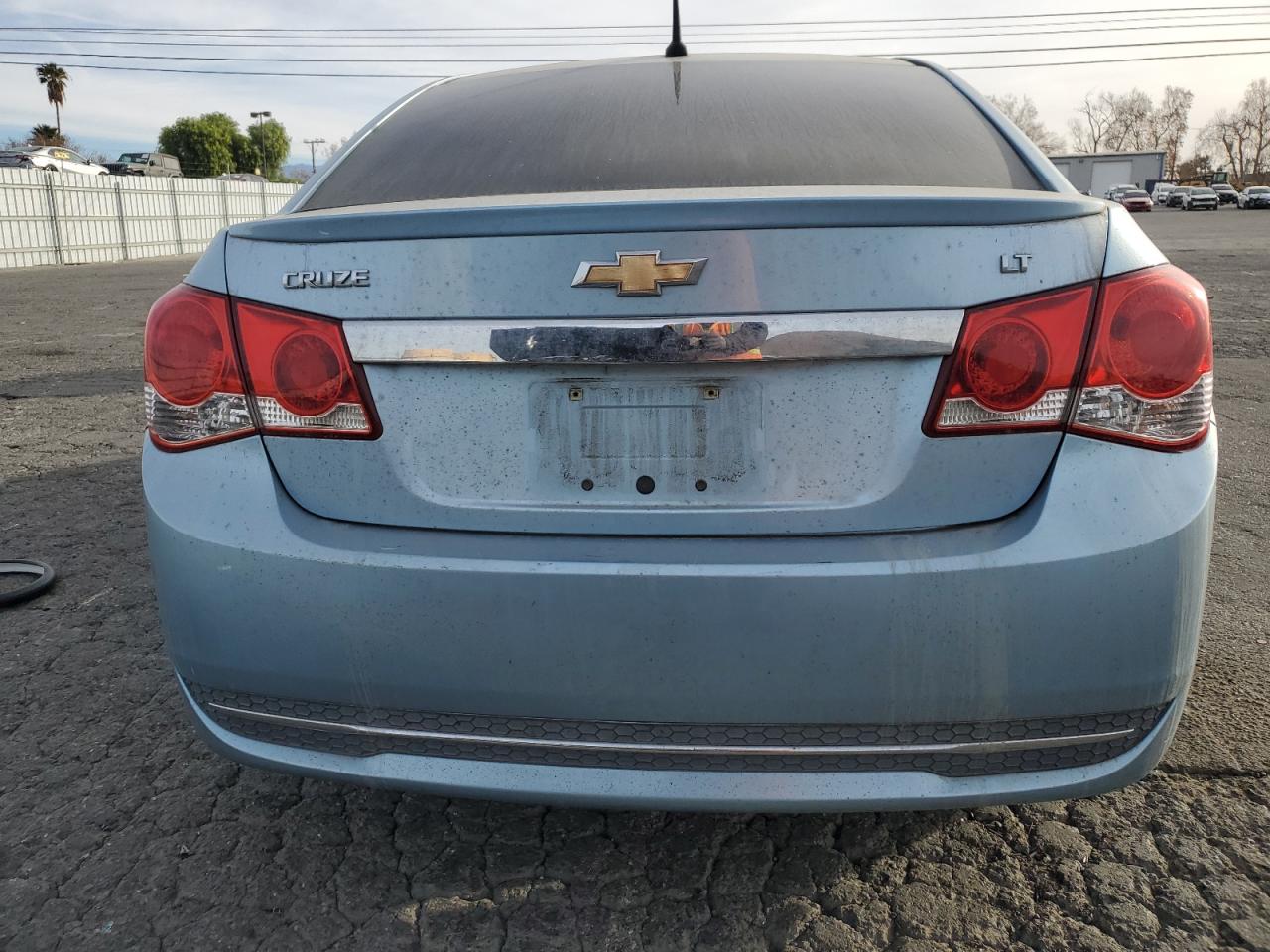 2012 Chevrolet Cruze - Image 6