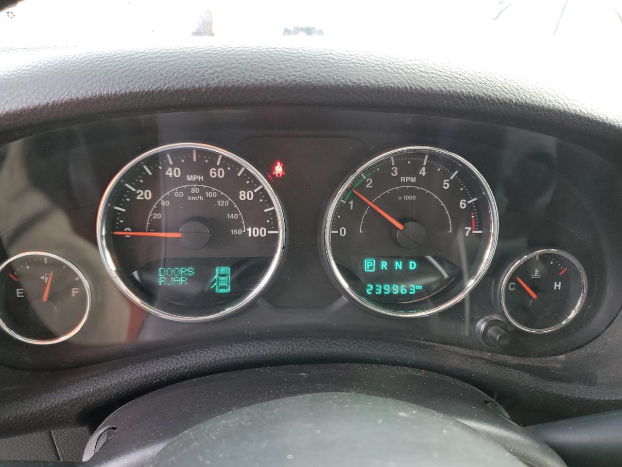 2018 Jeep Wrangler - Image 9