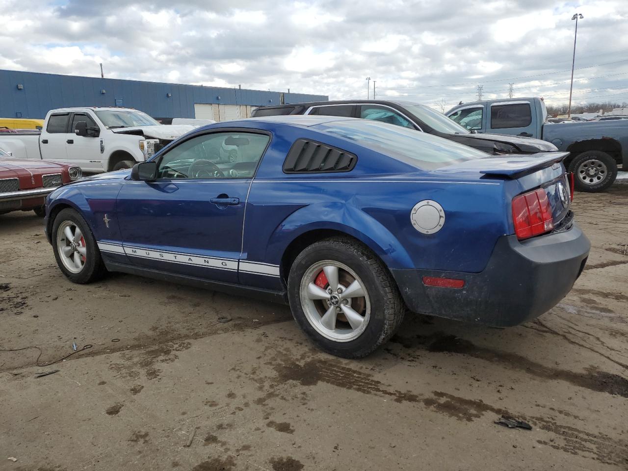 2007 Ford Mustang - Image 2