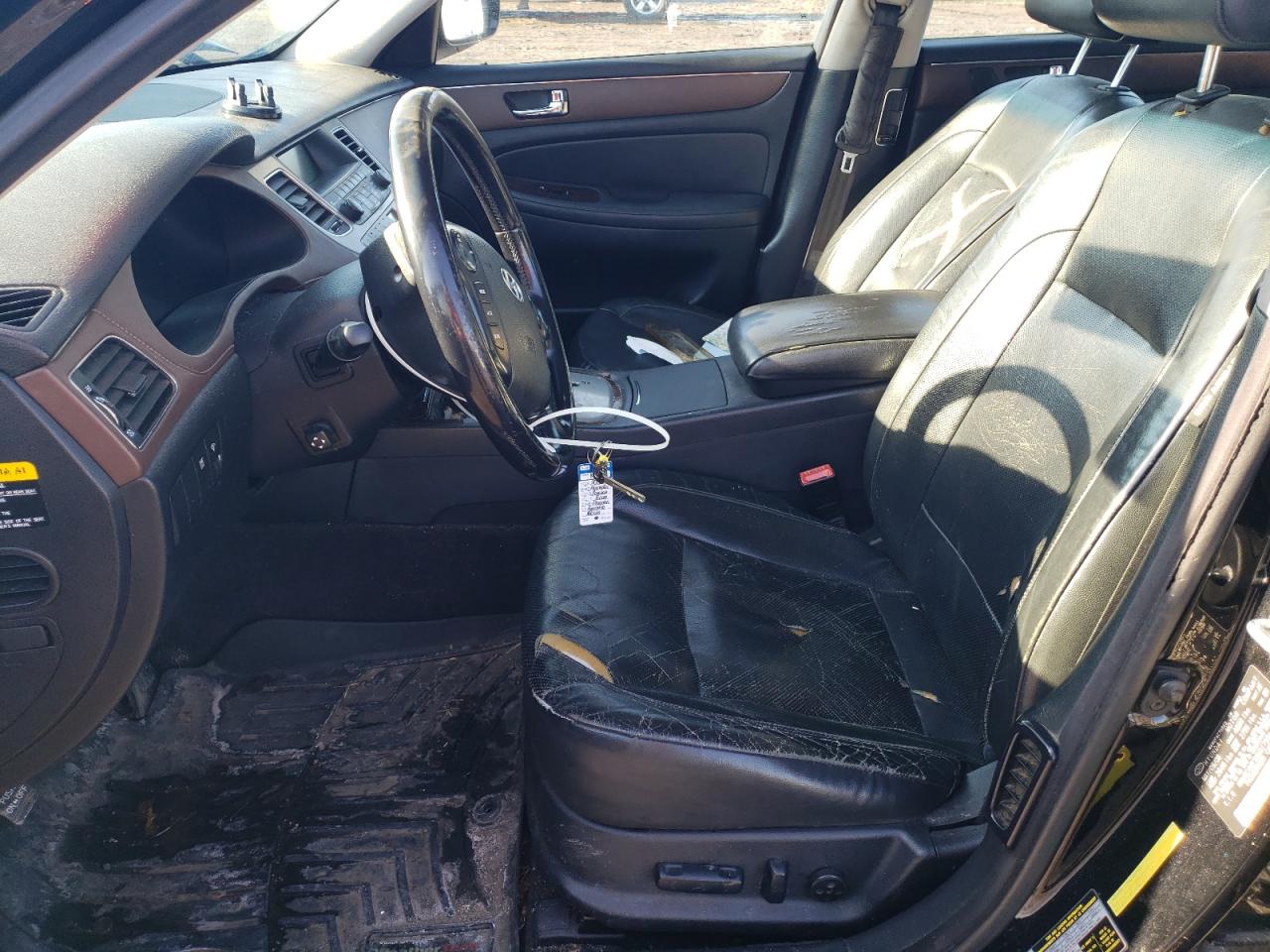 2009 Hyundai Genesis - Image 7