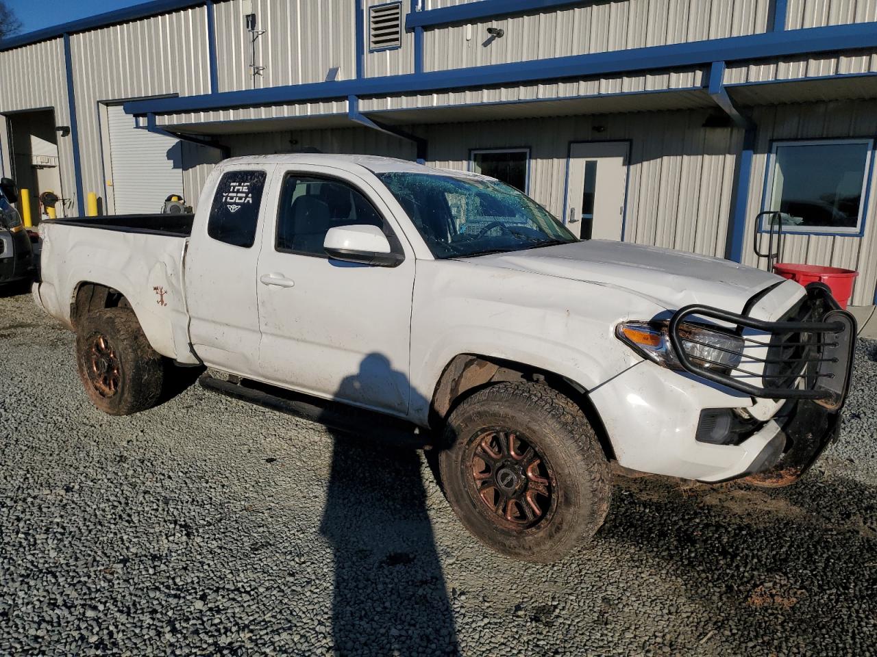 2020 Toyota Tacoma - Image 4