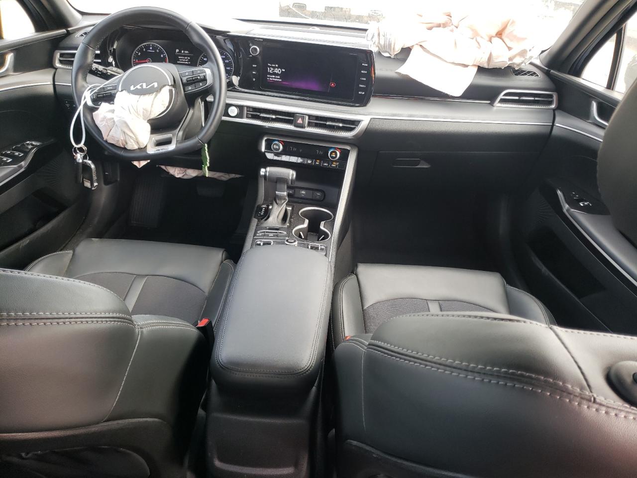 2024 Kia K5 - Image 8