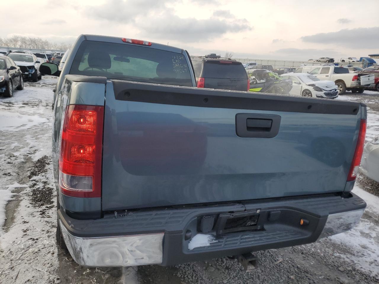 2010 GMC Sierra - Image 6