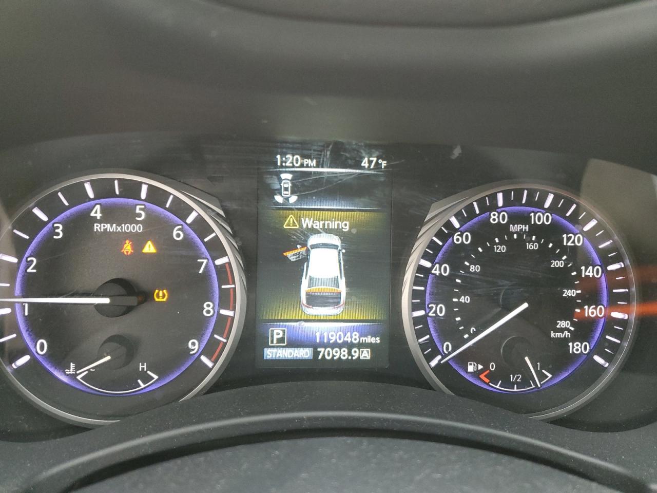 2017 Infiniti Q50 - Image 9