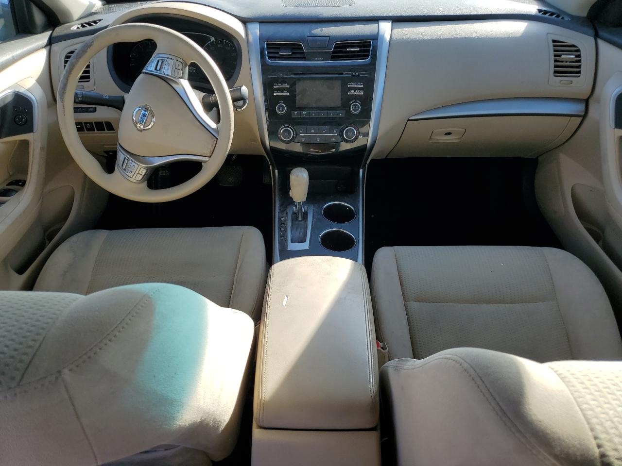2015 Nissan Altima - Image 8