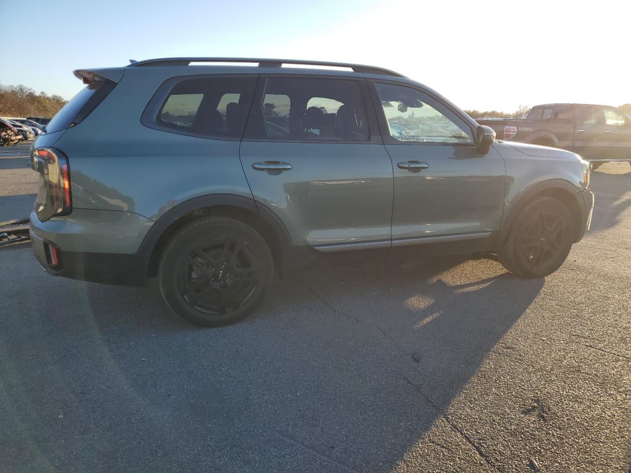 2023 Kia Telluride - Image 3