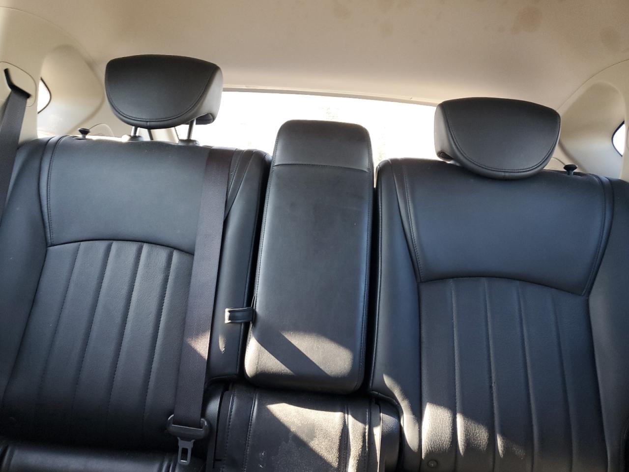 2017 Infiniti QX50 - Image 10