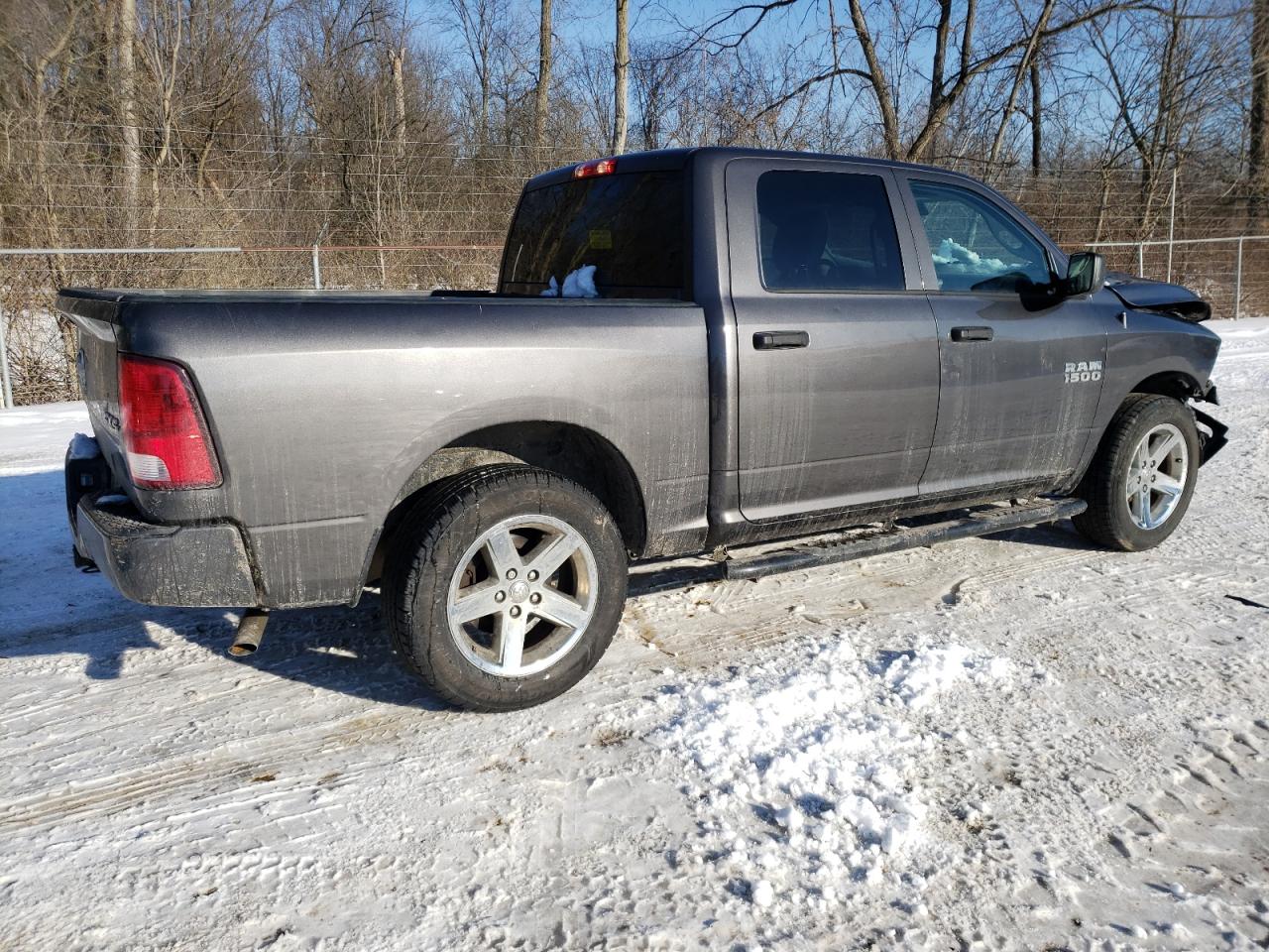 2018 RAM 1500 - Image 3