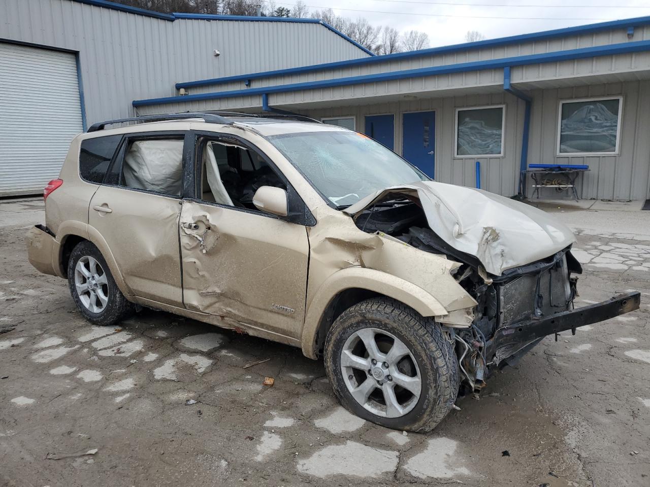 2010 Toyota RAV 4 - Image 4