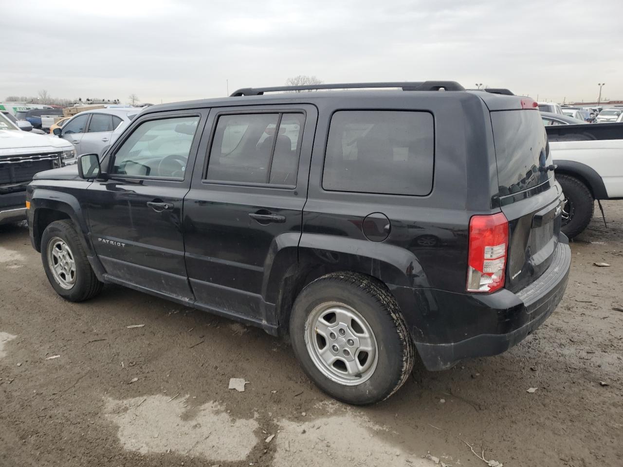 2017 Jeep Liberty (Patriot) - Image 2