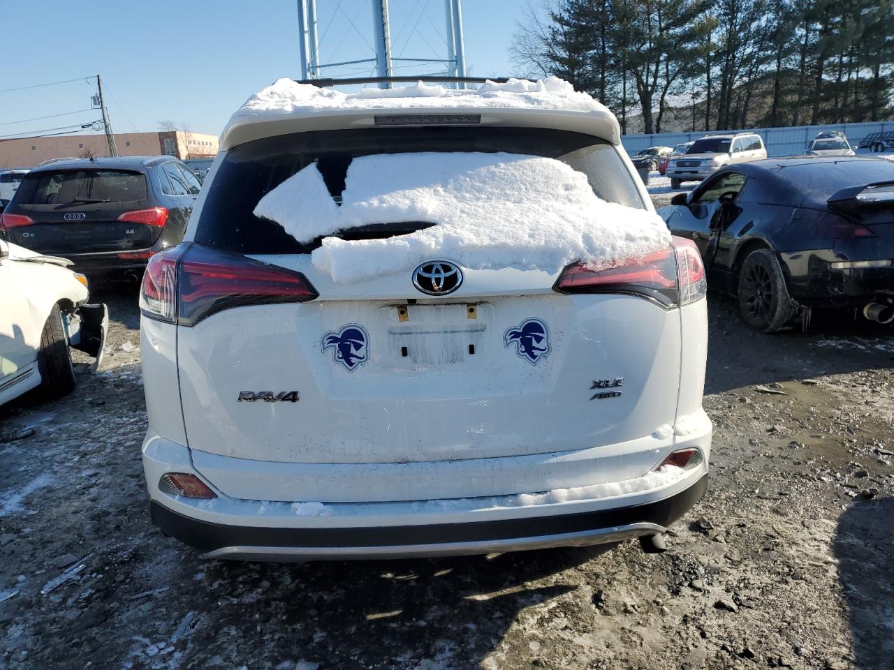 2018 Toyota RAV 4 - Image 6