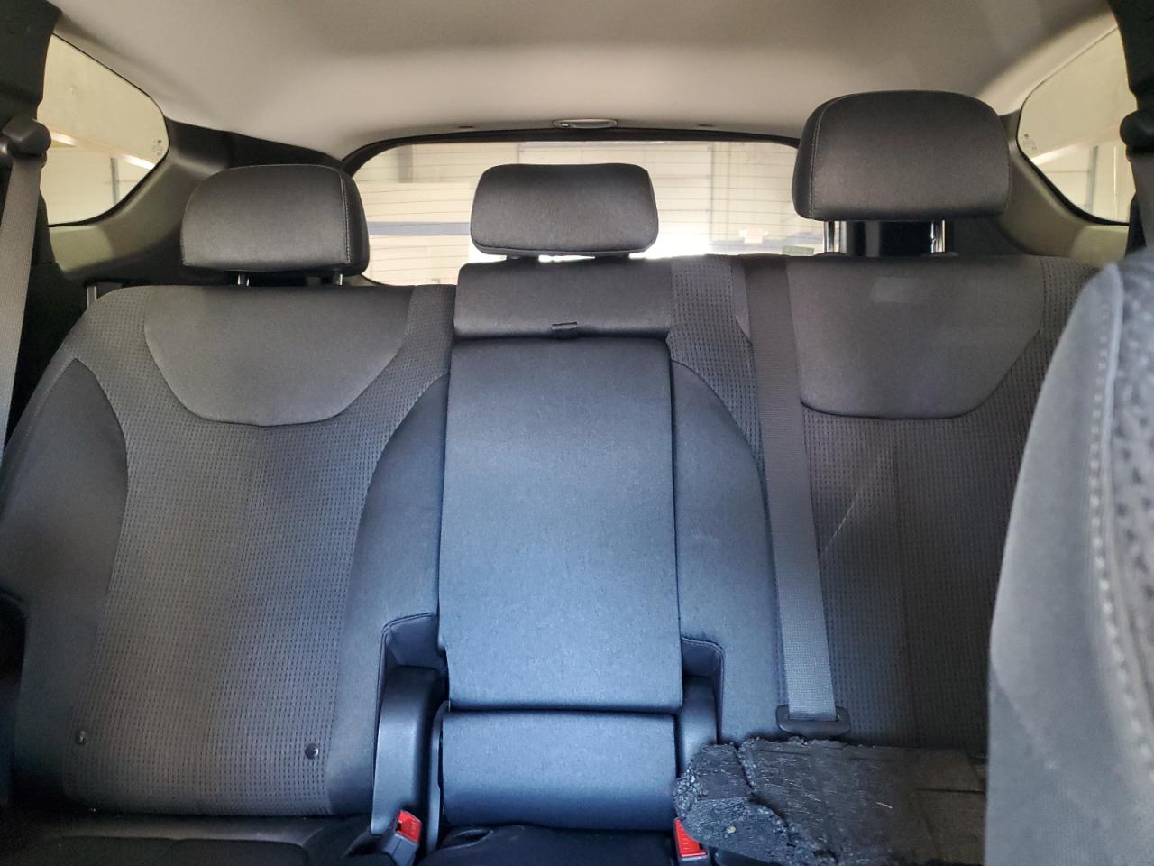 2019 Hyundai Santa Fe - Image 10