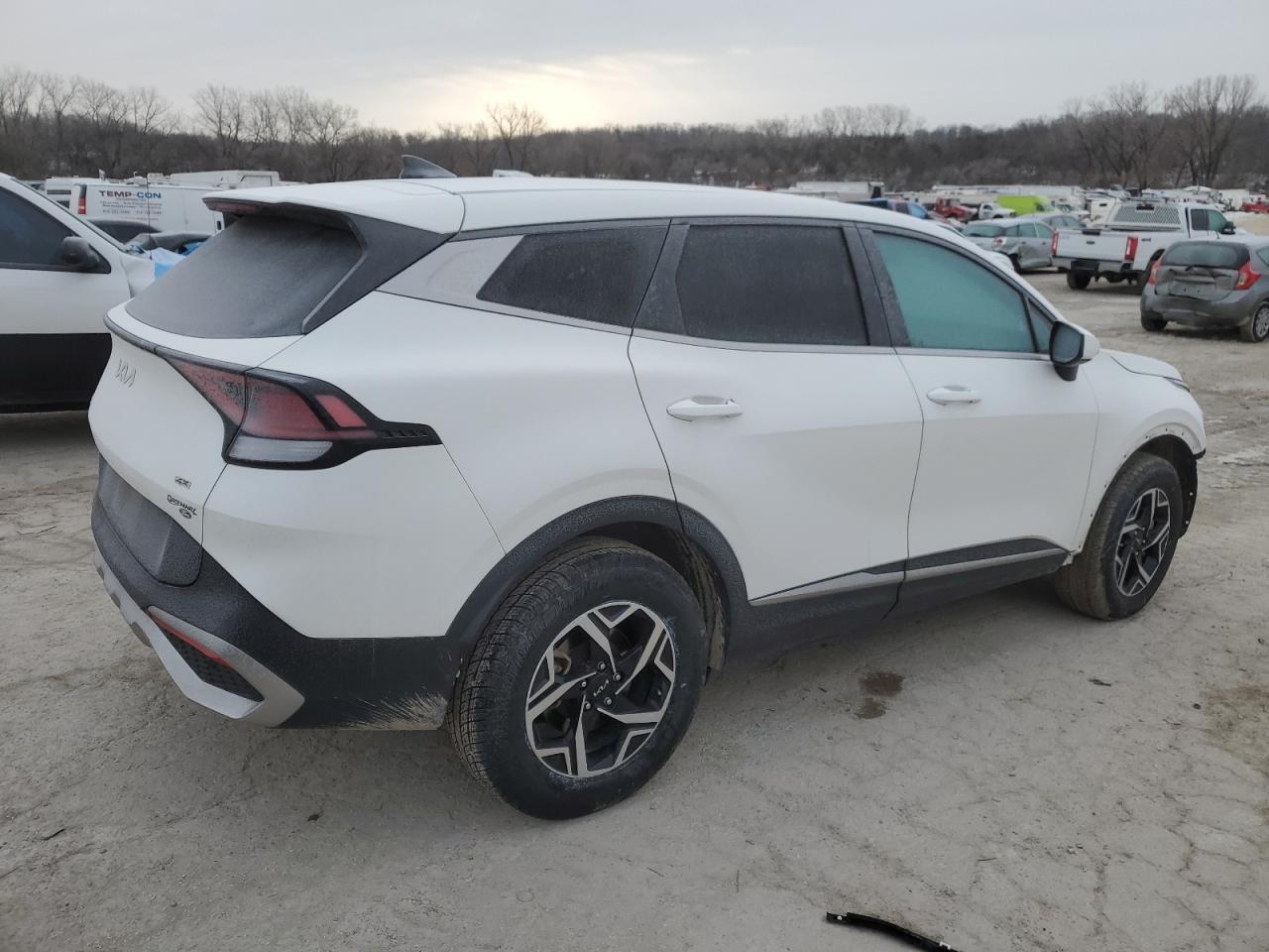 2023 Kia Sportage - Image 3