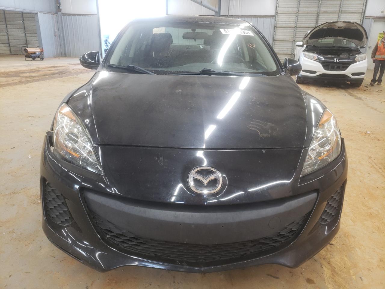 2013 Mazda 3 - Image 5