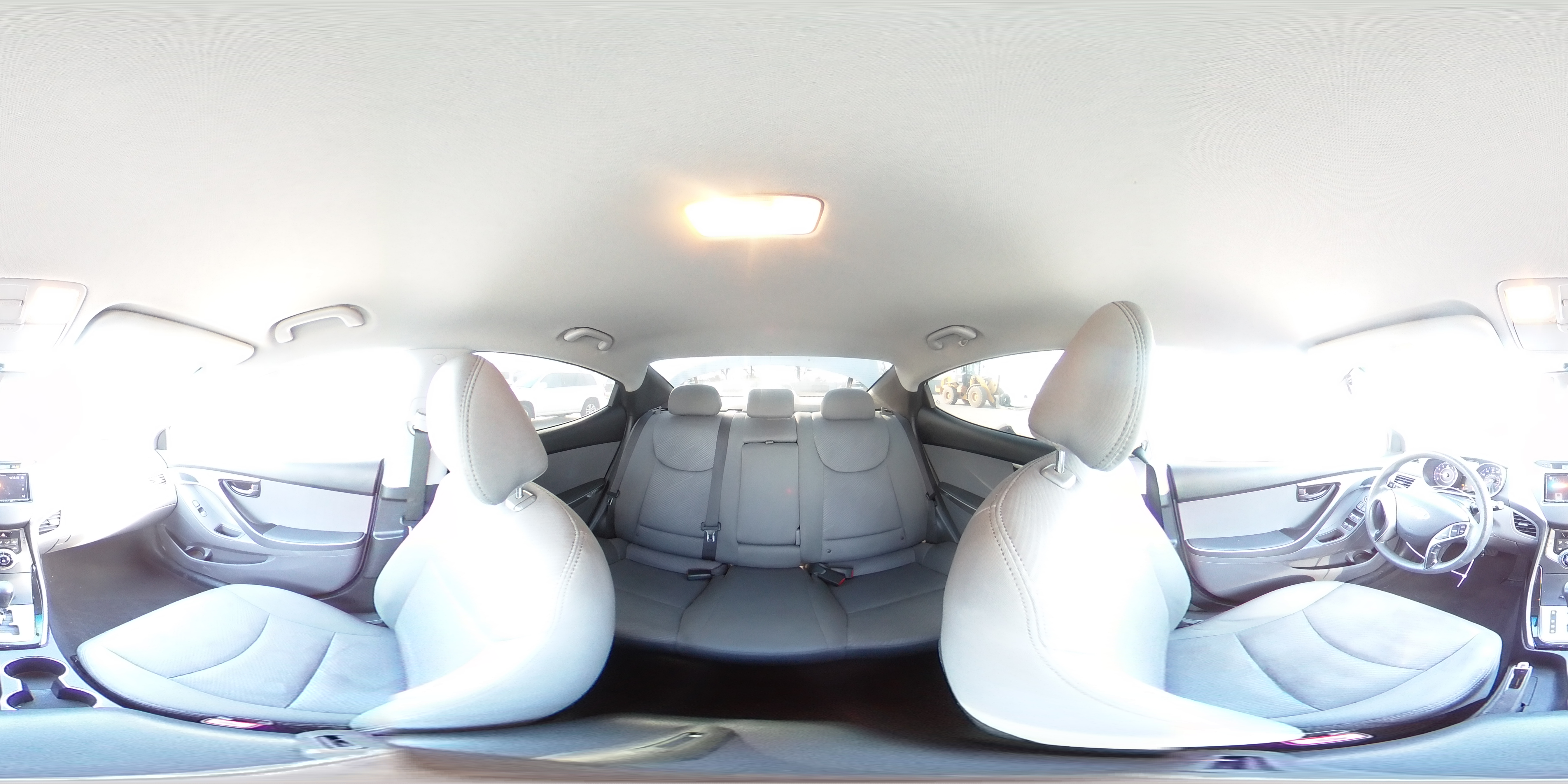 2013 Hyundai Elantra - Image 12
