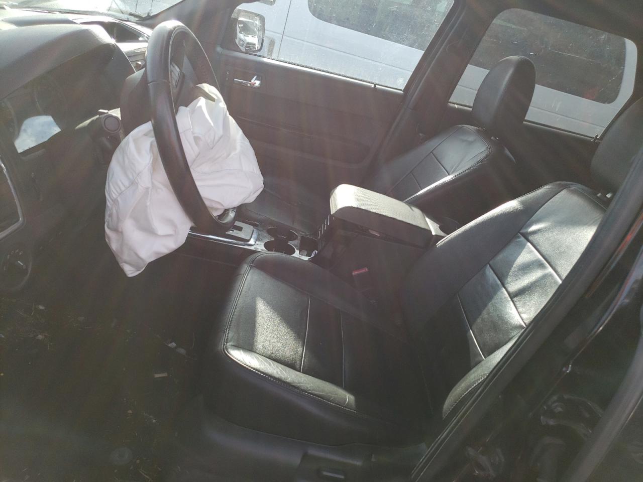 2011 Ford Escape - Image 7