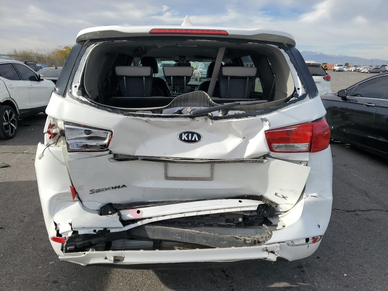 2017 Kia Sedona Lx VIN: KNDMB5C12H6233559 Lot: 87479744