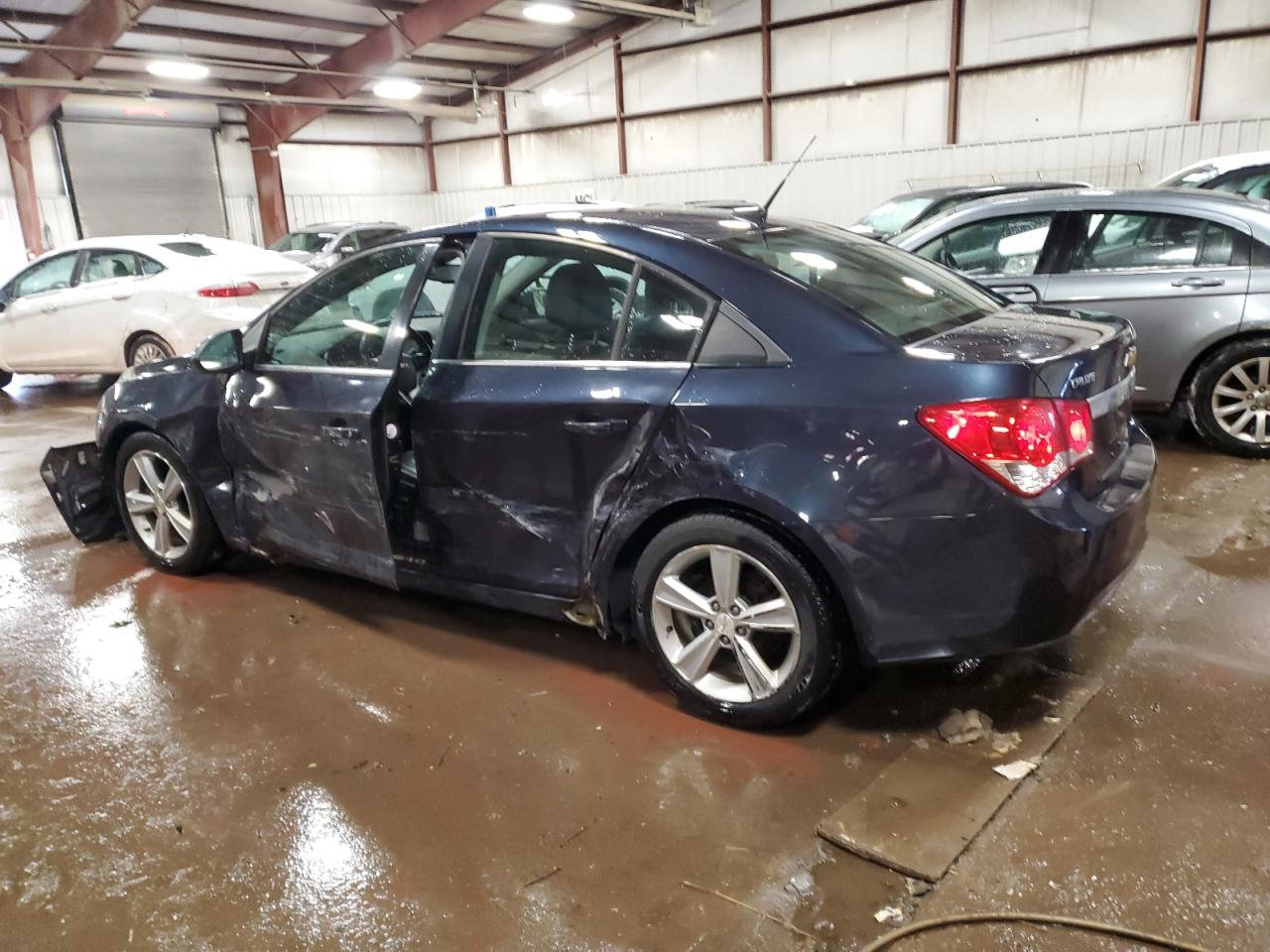 2014 Chevrolet Cruze - Image 2