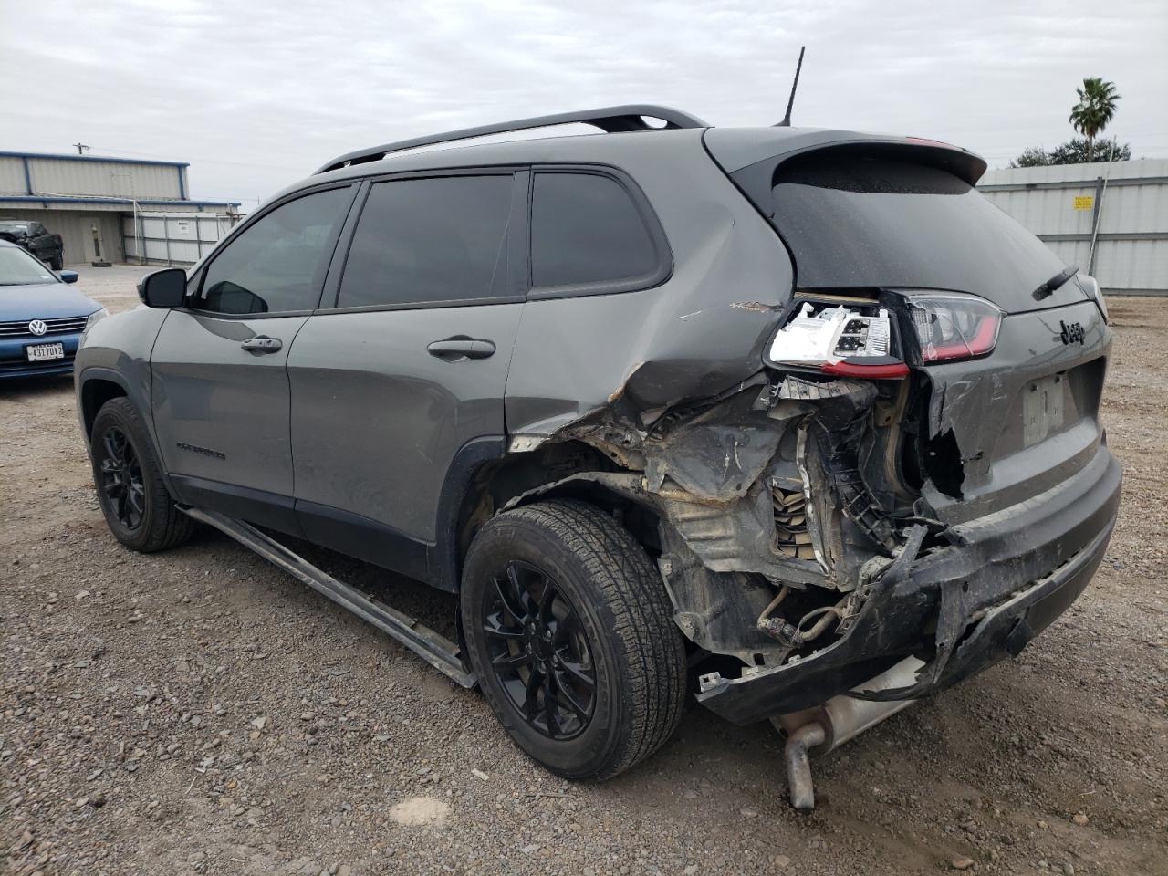2023 Jeep Cherokee - Image 2