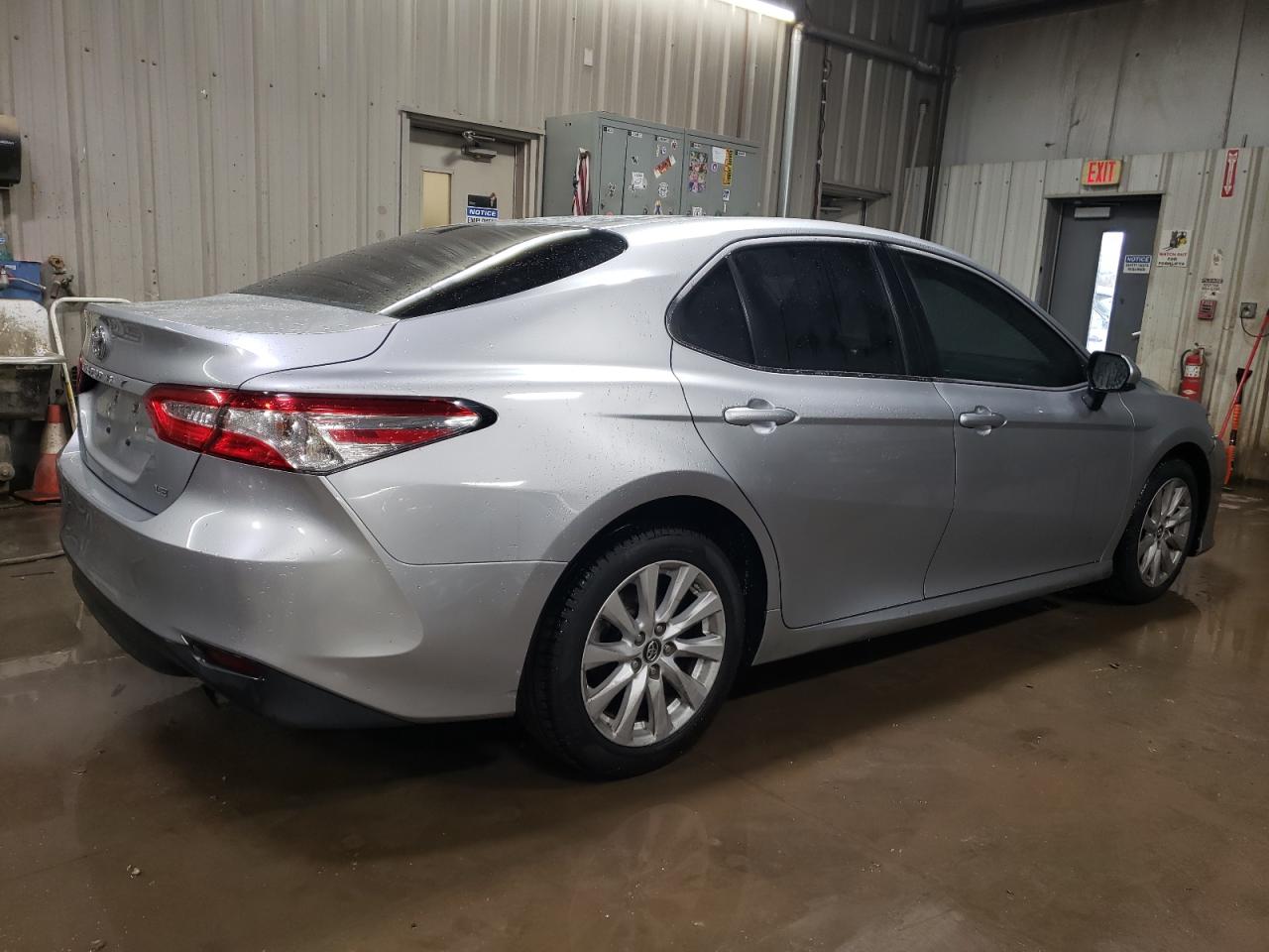 2018 Toyota Camry - Image 3