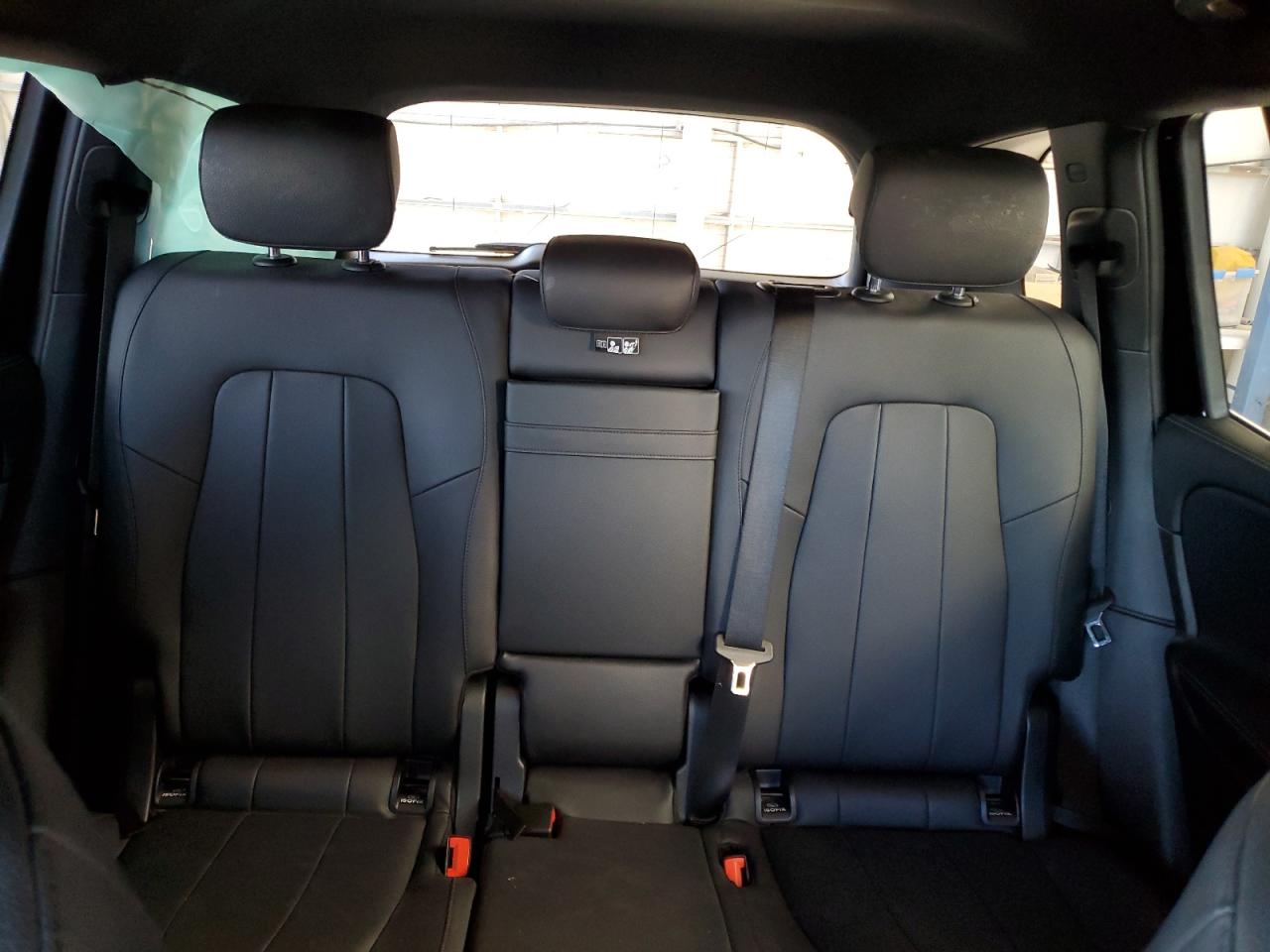 2020 Mercedes-Benz GLB - Image 10