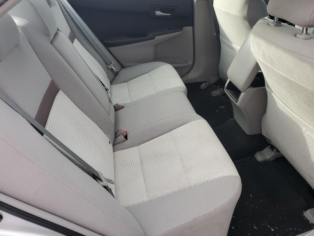 2012 Toyota Camry - Image 10