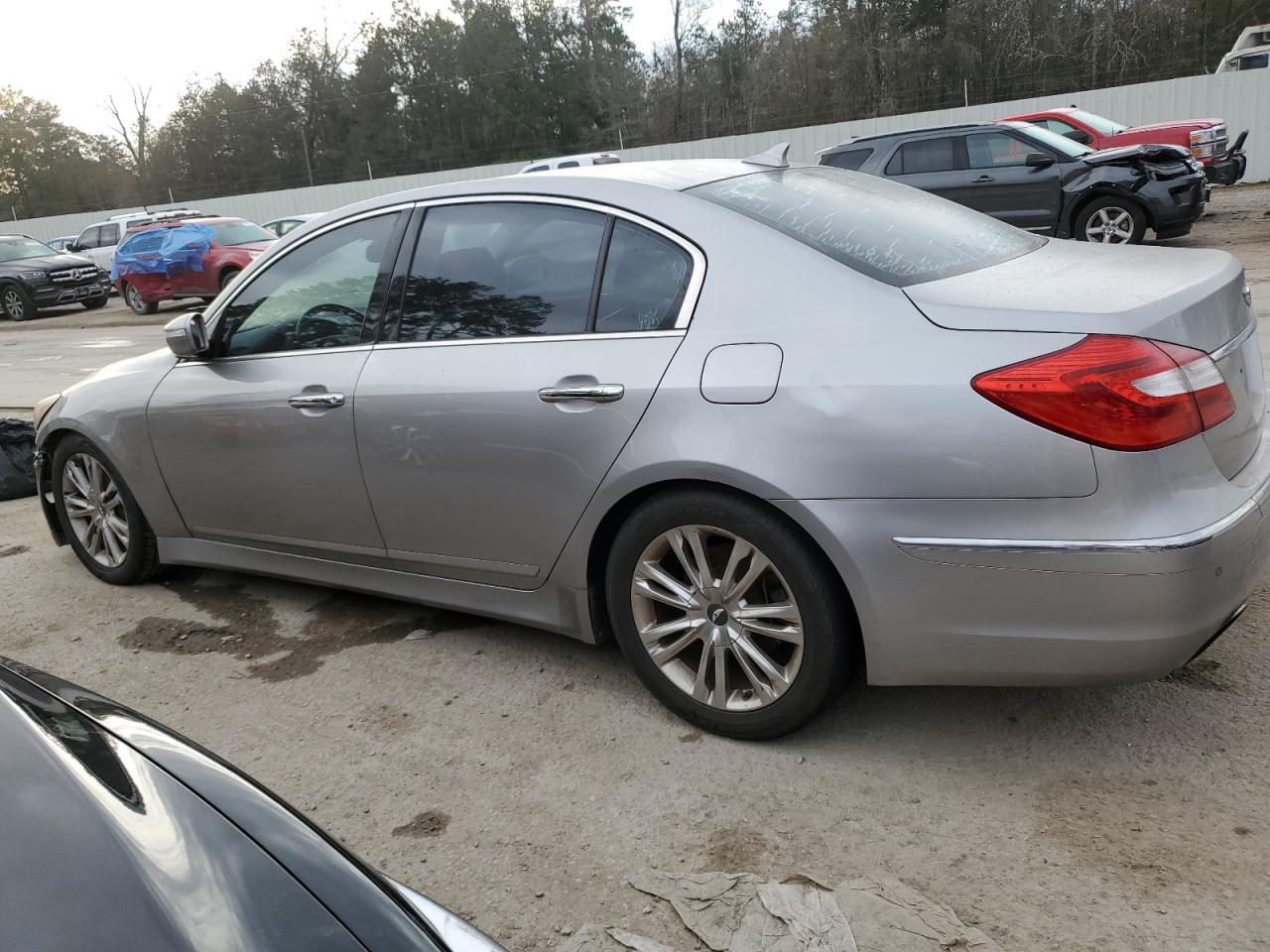 2012 Hyundai Genesis - Image 2