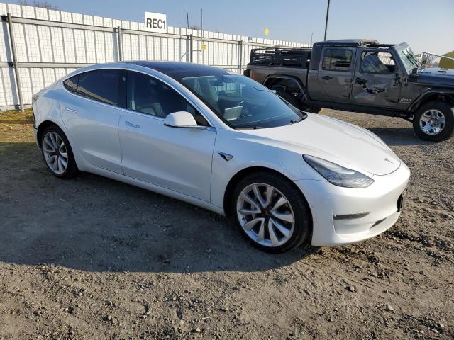  TESLA MODEL 3 2019 Білий