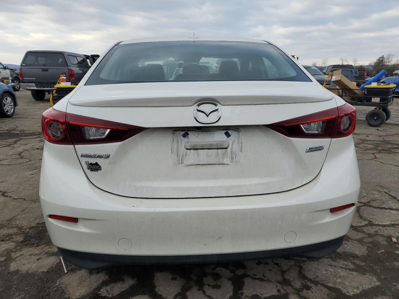 2018 Mazda 3 - Image 6