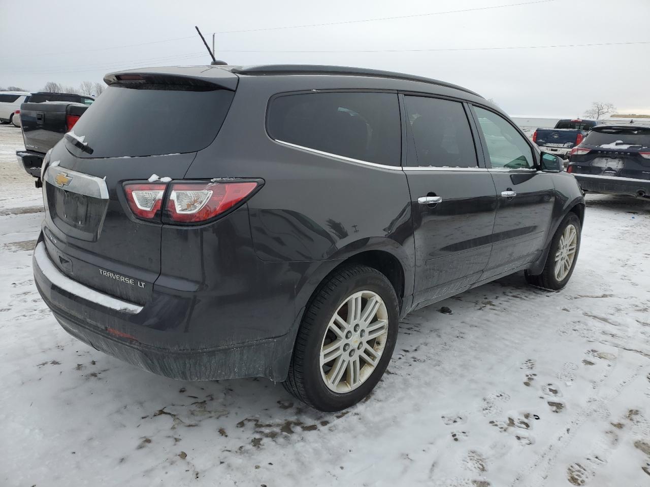 2014 Chevrolet Traverse - Image 3