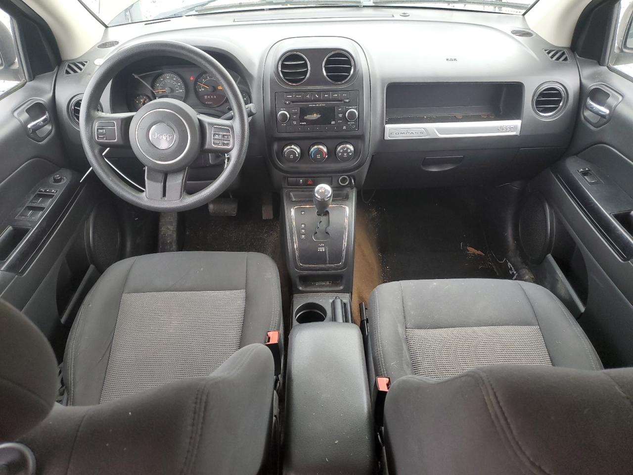 2016 Jeep Compass - Image 8