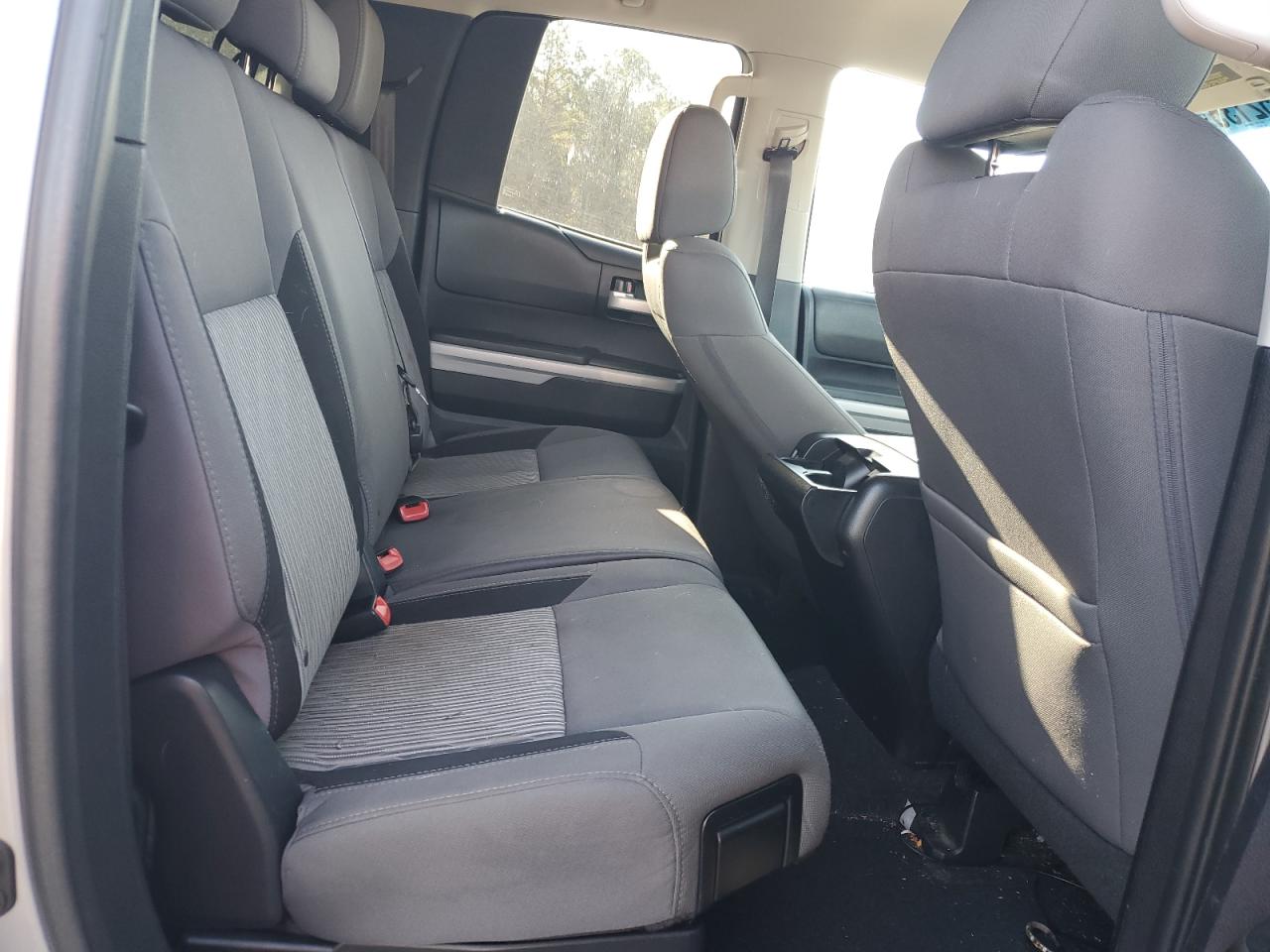 2016 Toyota Tundra - Image 10
