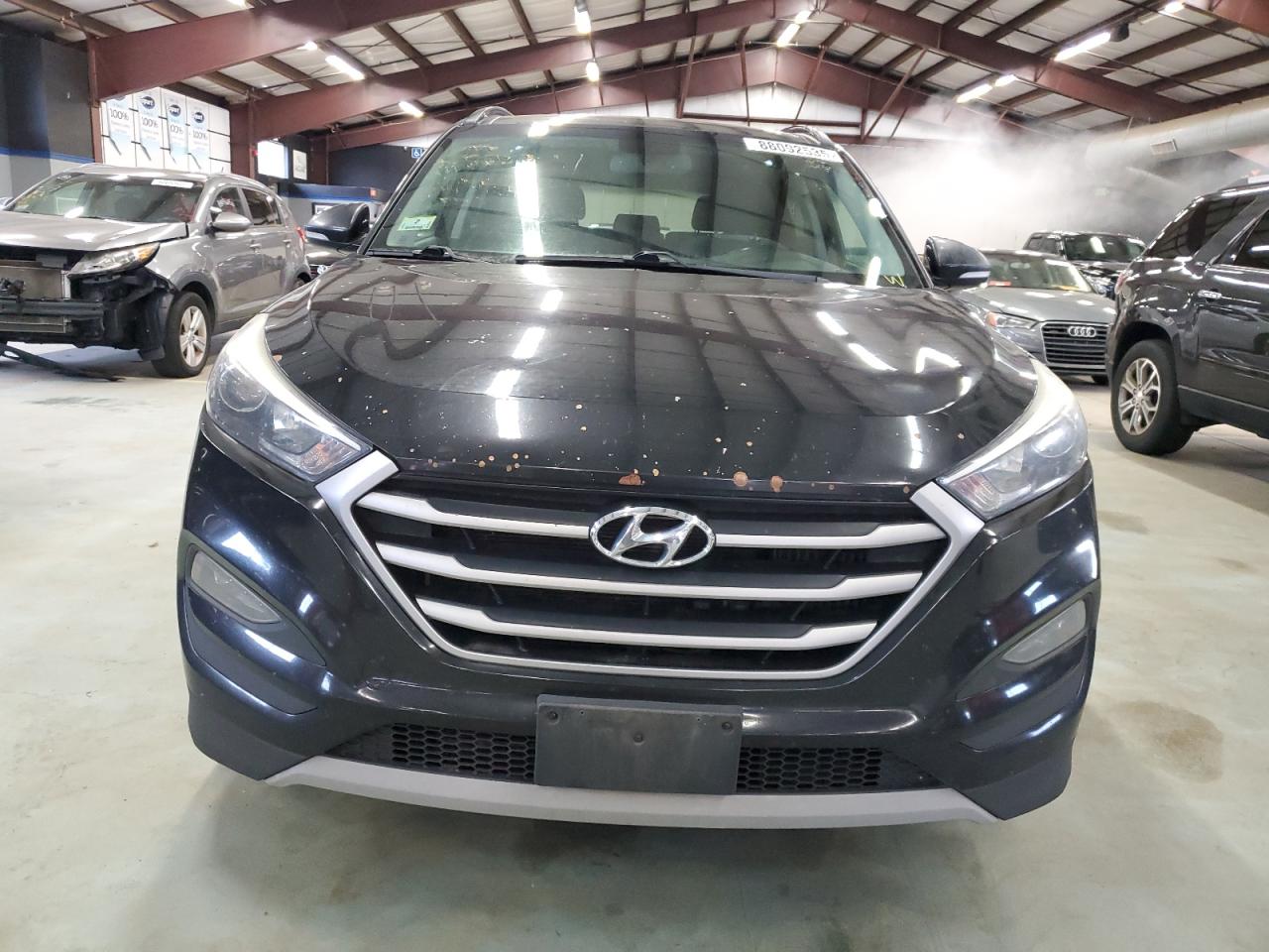 VIN KM8J3CA2XHU567667 2017 HYUNDAI TUCSON no.5