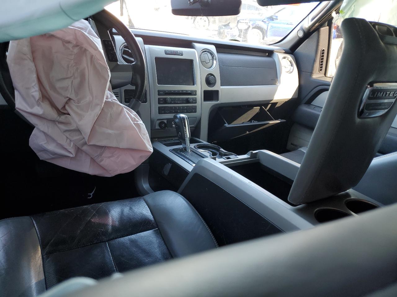 2011 Ford F-150 - Image 8