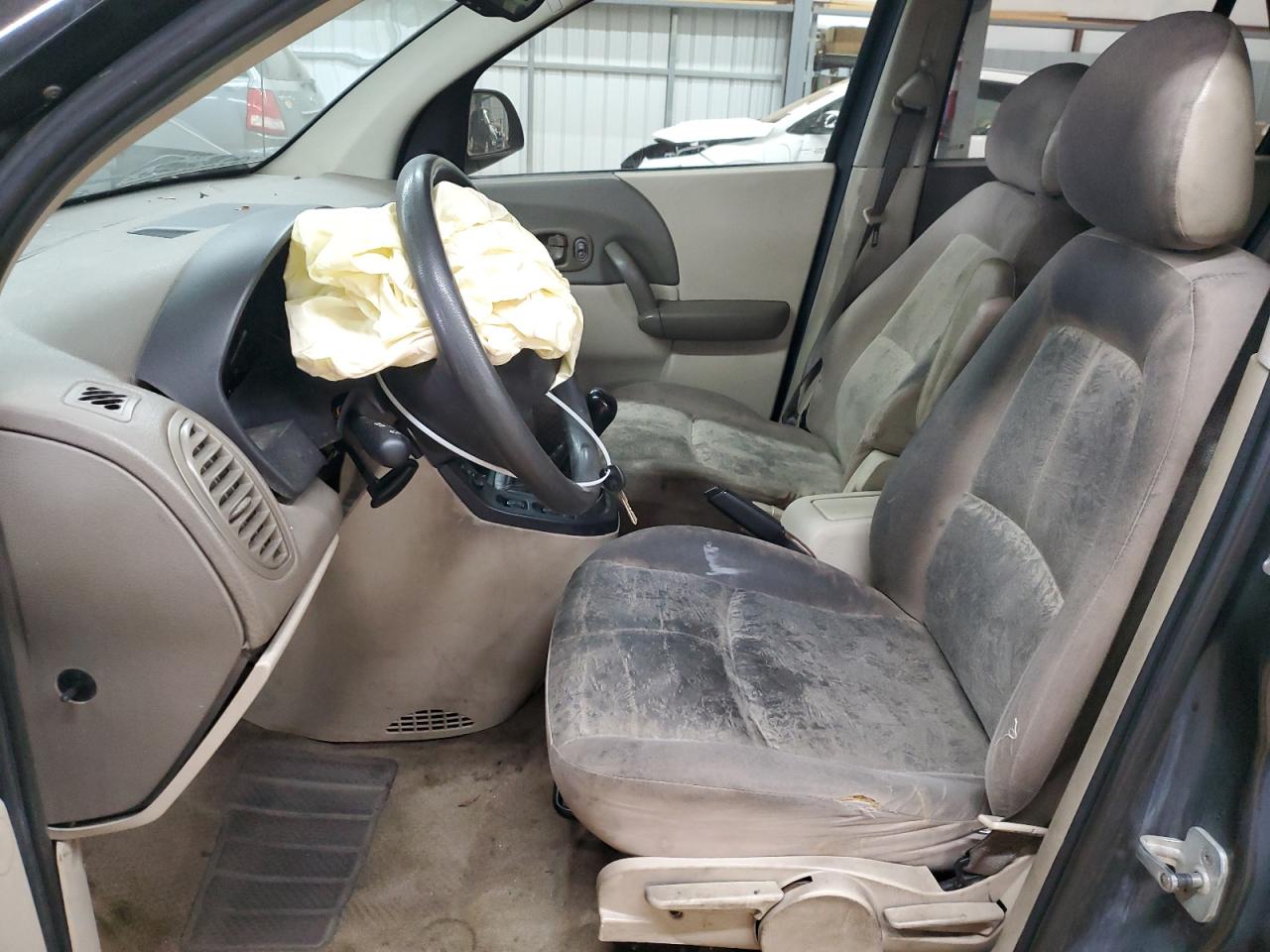 2003 Saturn VUE - Image 7