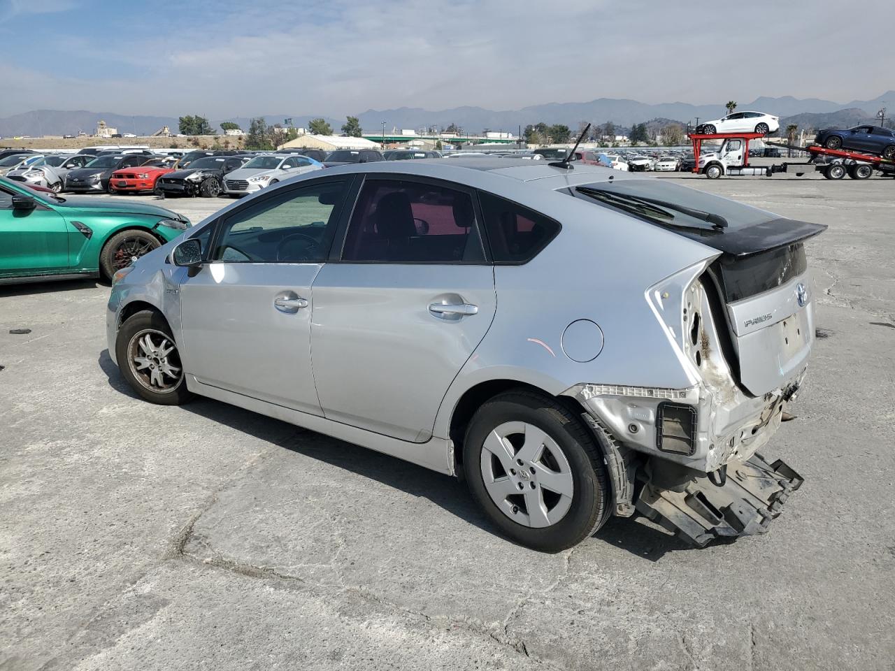 2010 Toyota Prius - Image 2