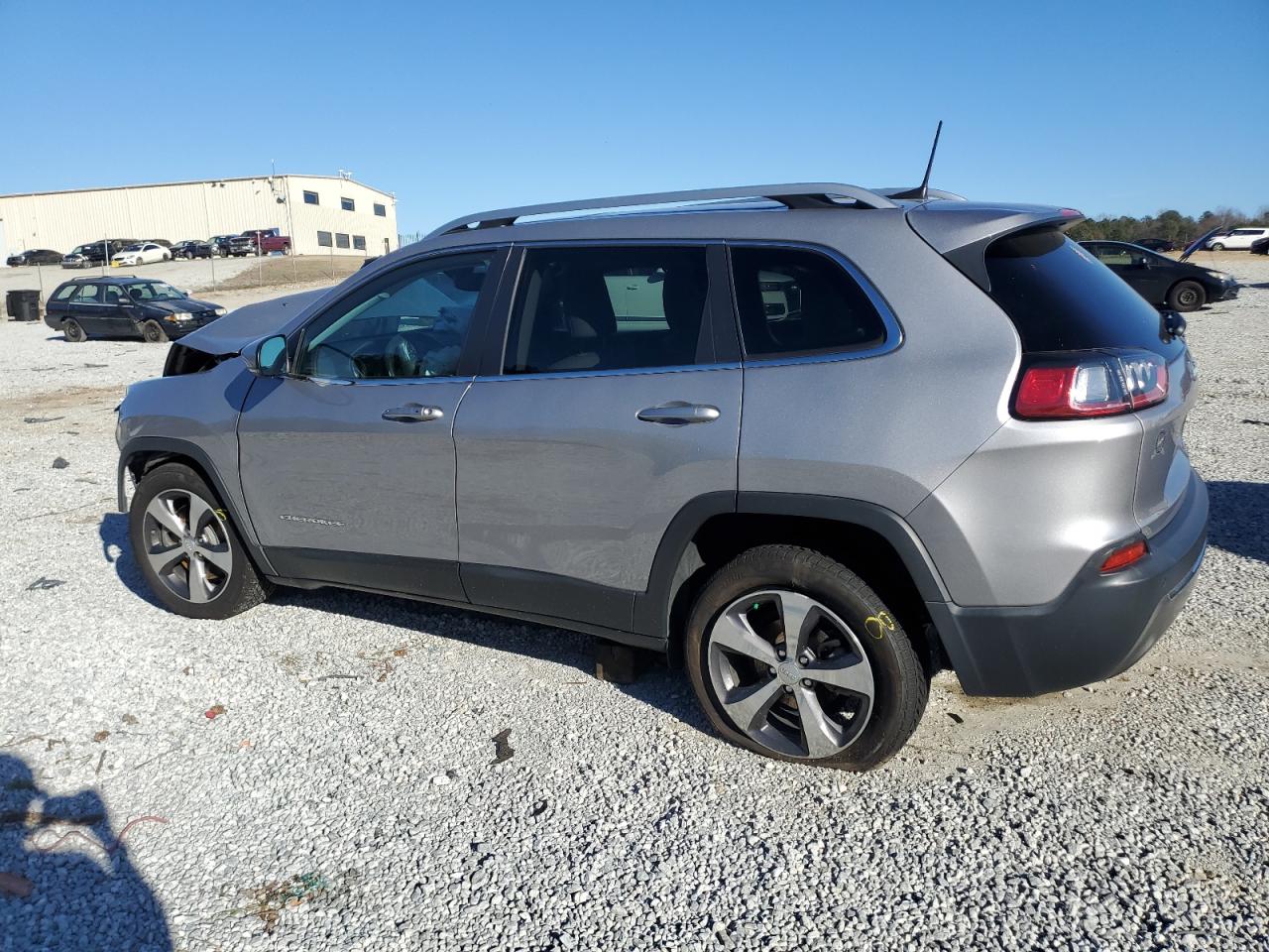 2019 Jeep Cherokee - Image 2
