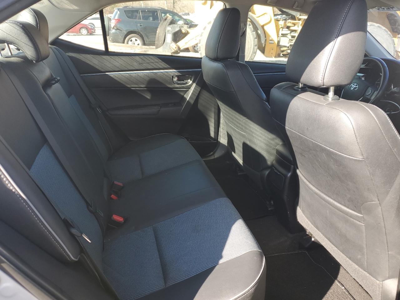 2015 Toyota Corolla - Image 10