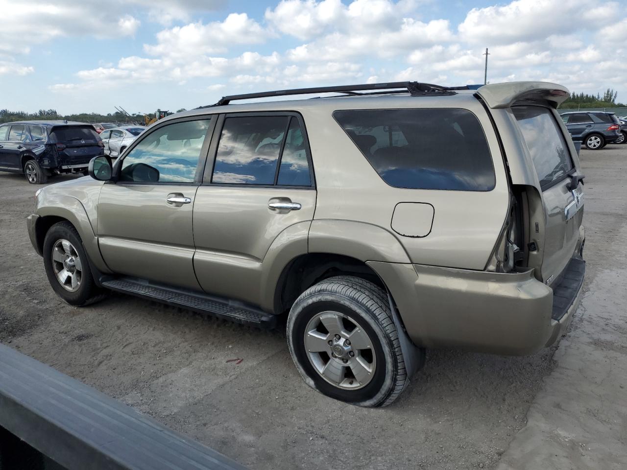 2008 Toyota 4Runner - Image 2
