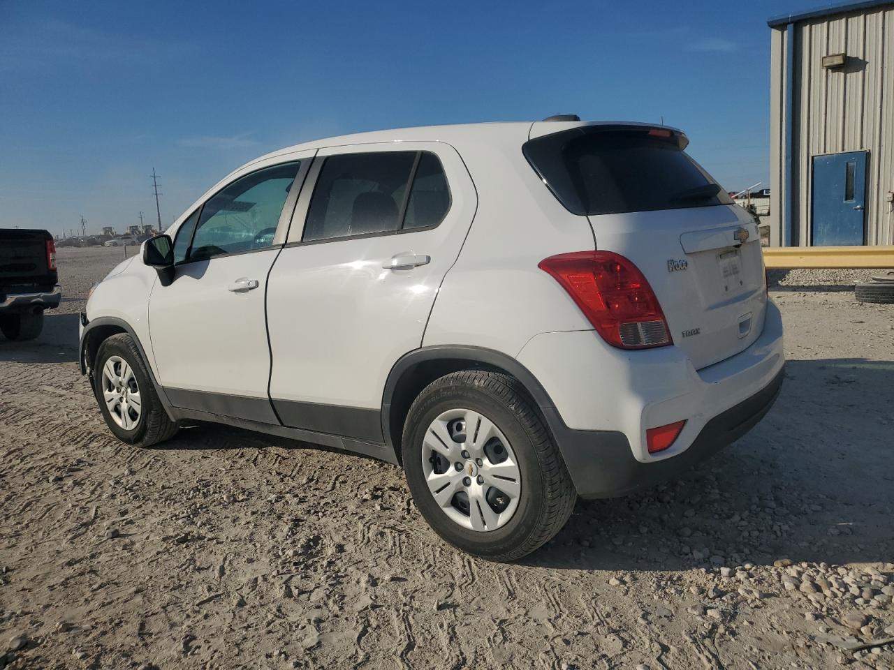 2019 Chevrolet Trax - Image 2