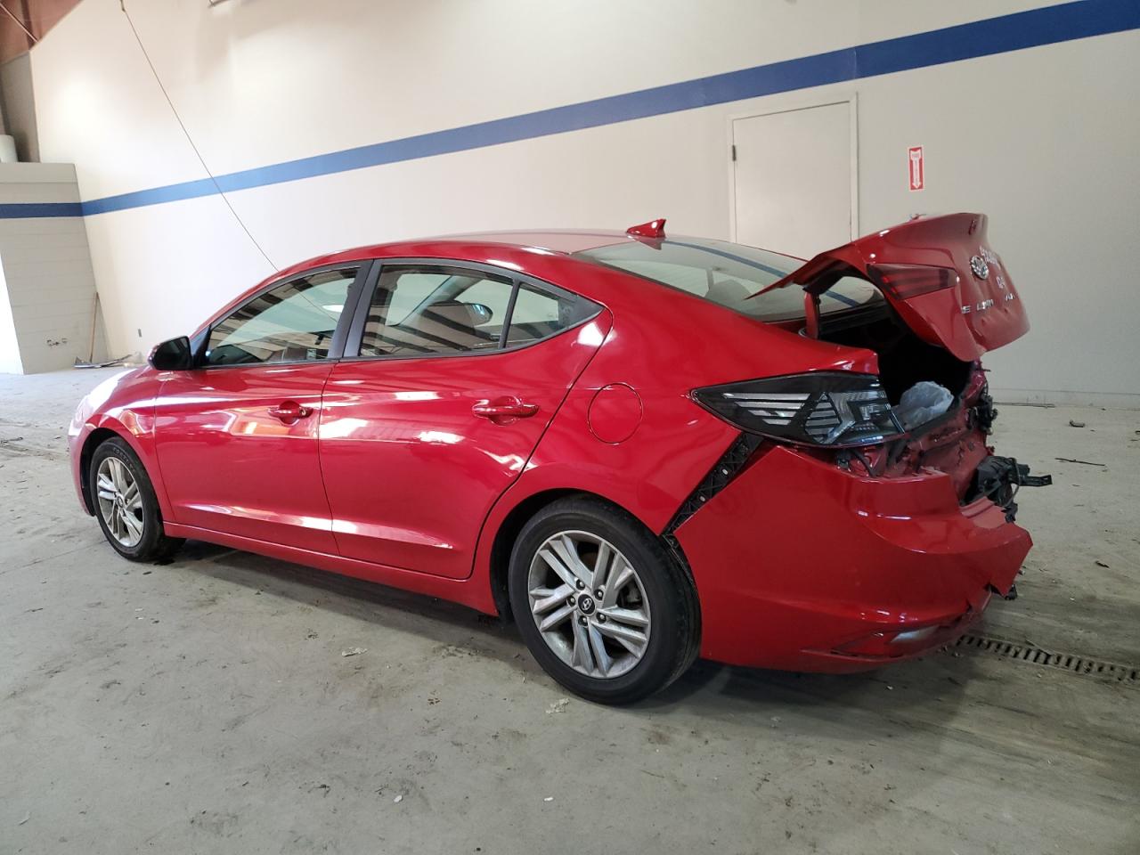 2020 Hyundai Elantra - Image 2