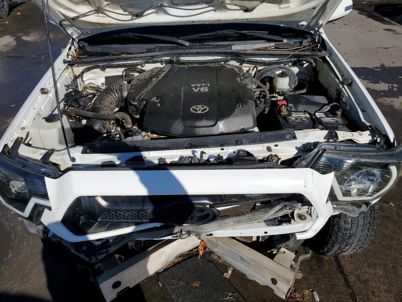 2012 Toyota Tacoma - Image 11