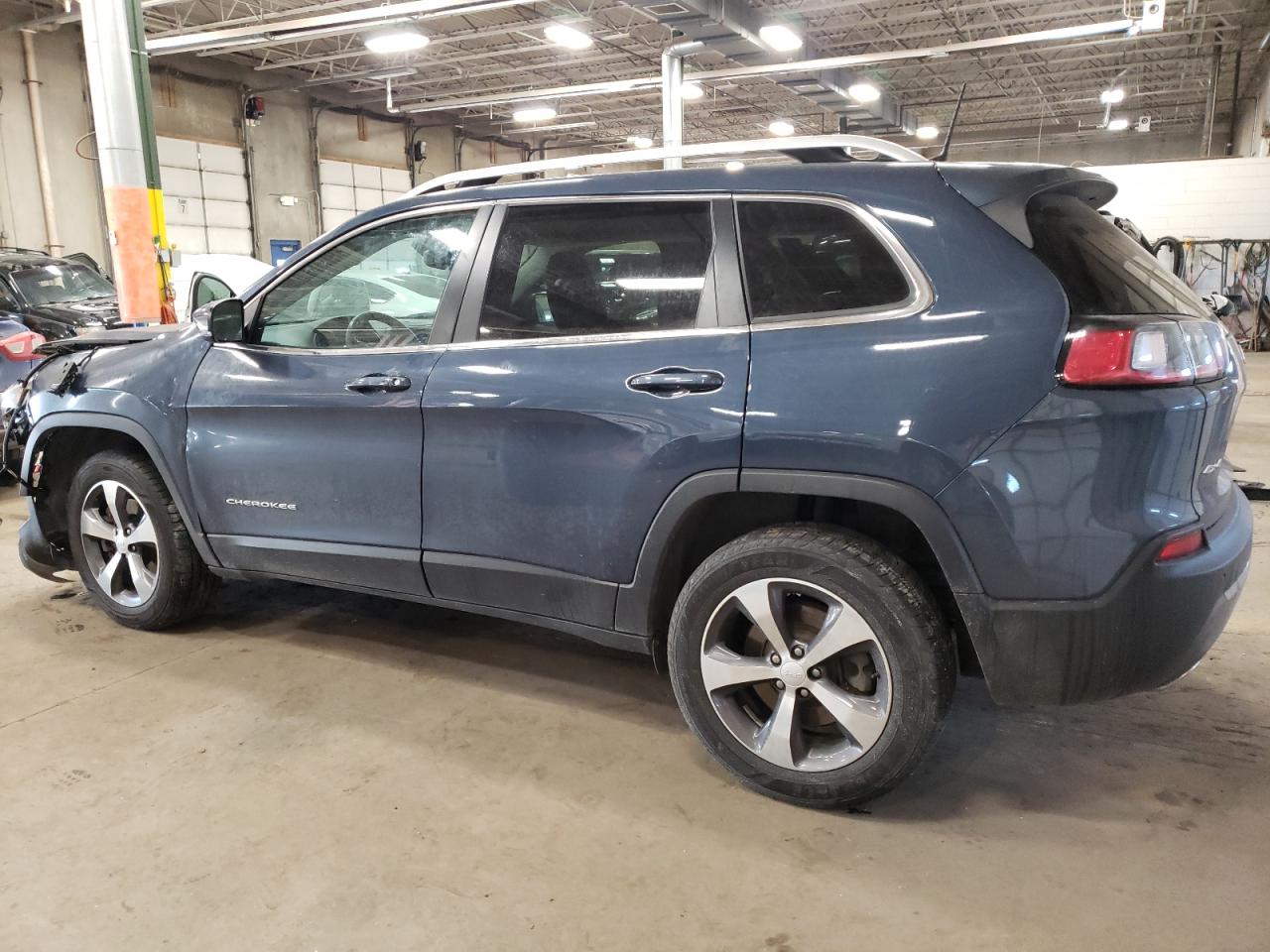 2019 Jeep Grand Cherokee - Image 2