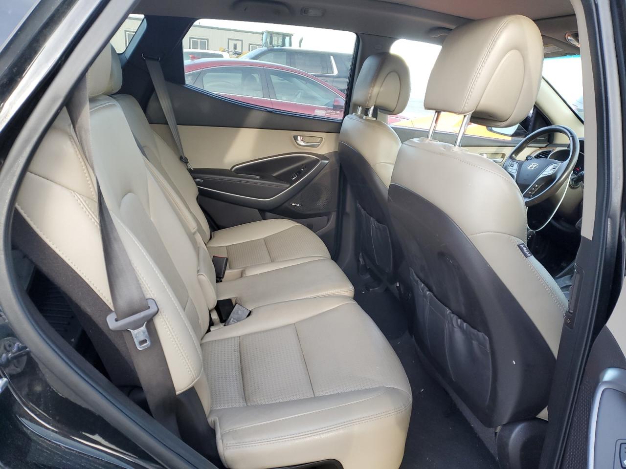 2013 Hyundai Santa Fe - Image 10