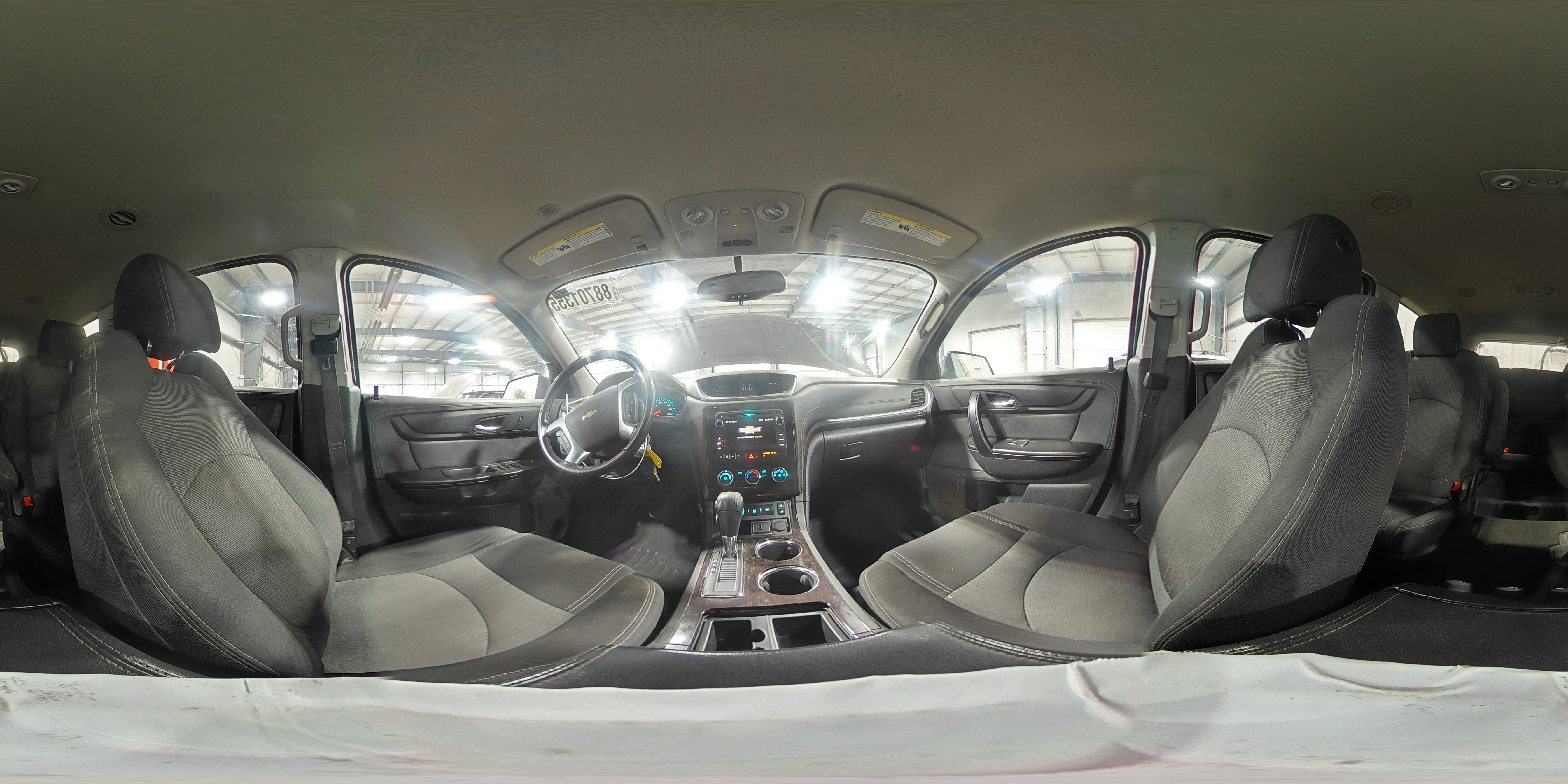 2017 Chevrolet Traverse - Image 16