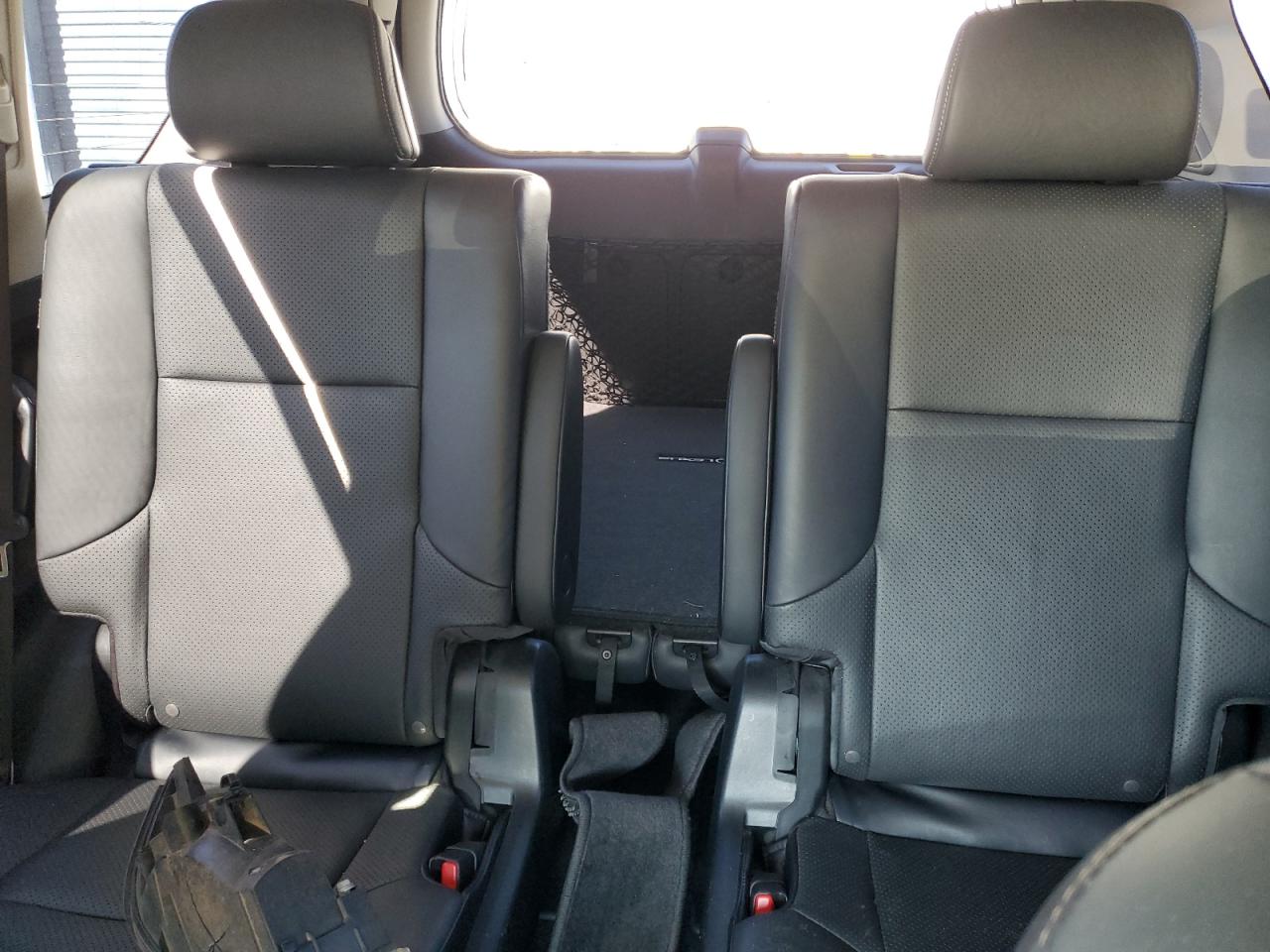 2017 Lexus GX - Image 10