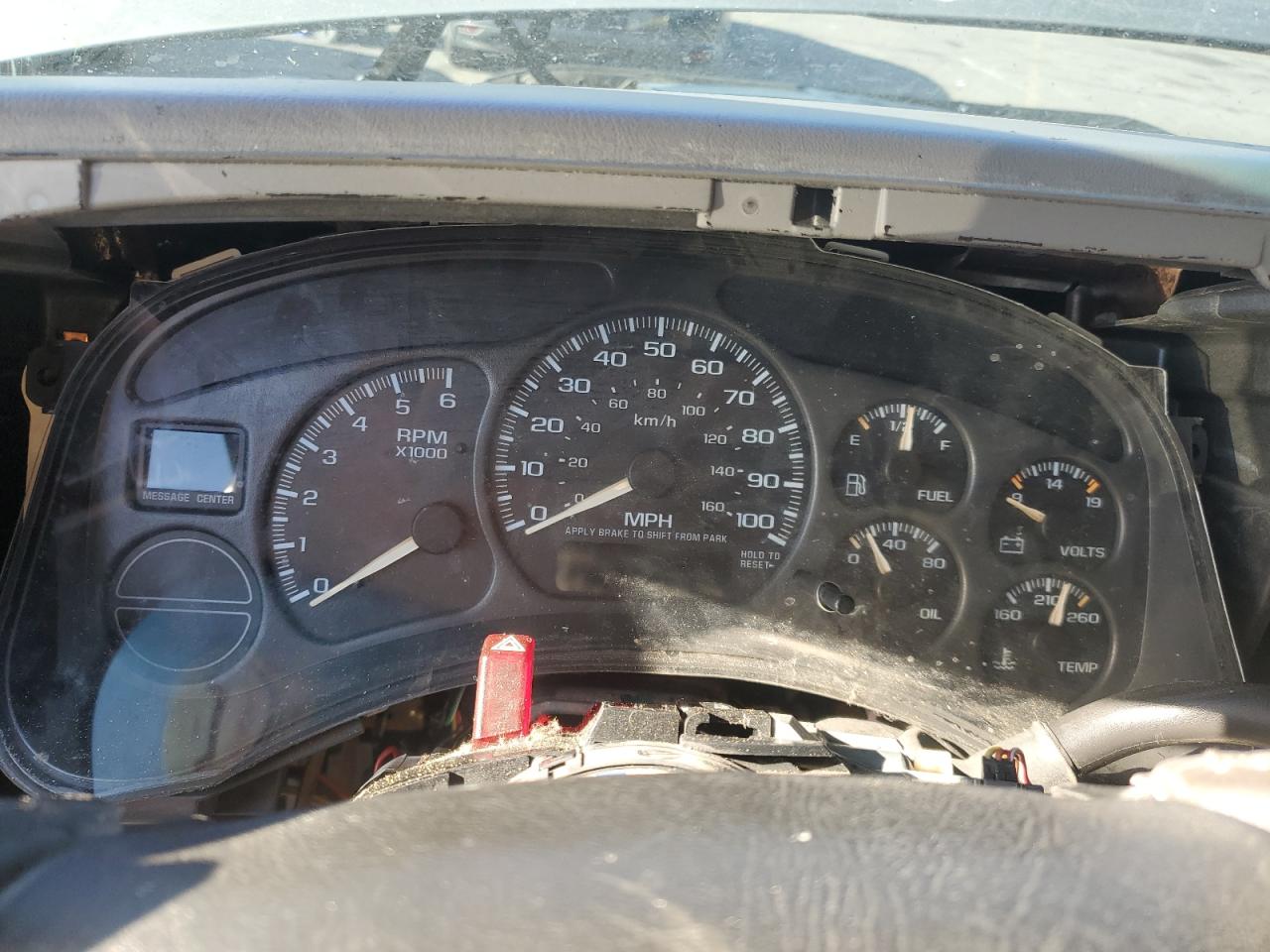 2002 GMC Yukon - Image 9