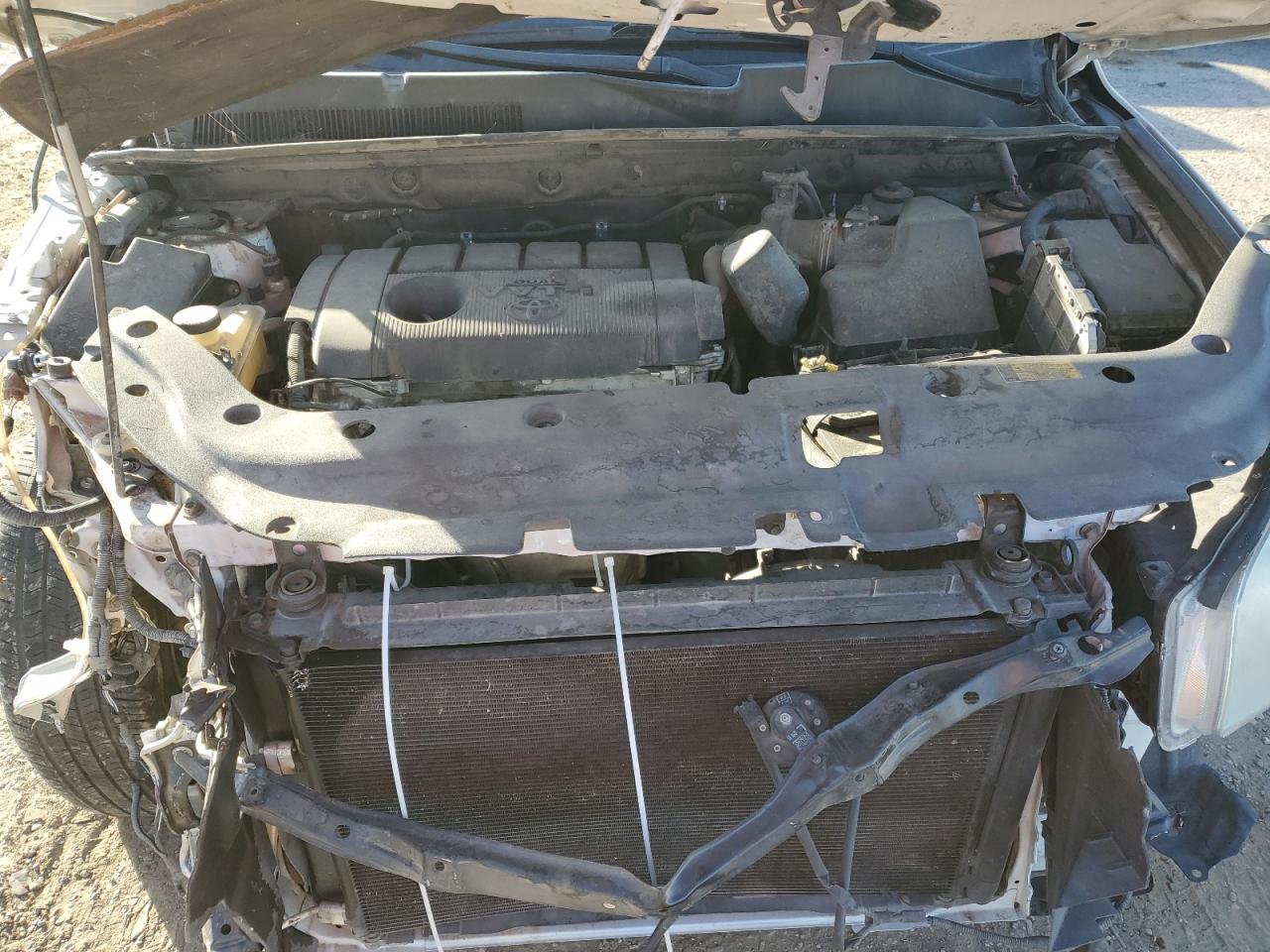 2011 Toyota RAV 4 - Image 11